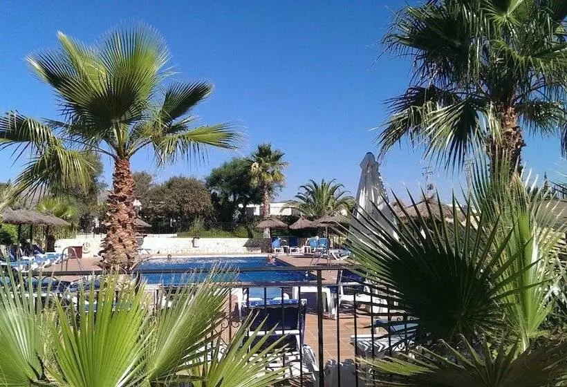 Hotelli Los Gallardos Leisure