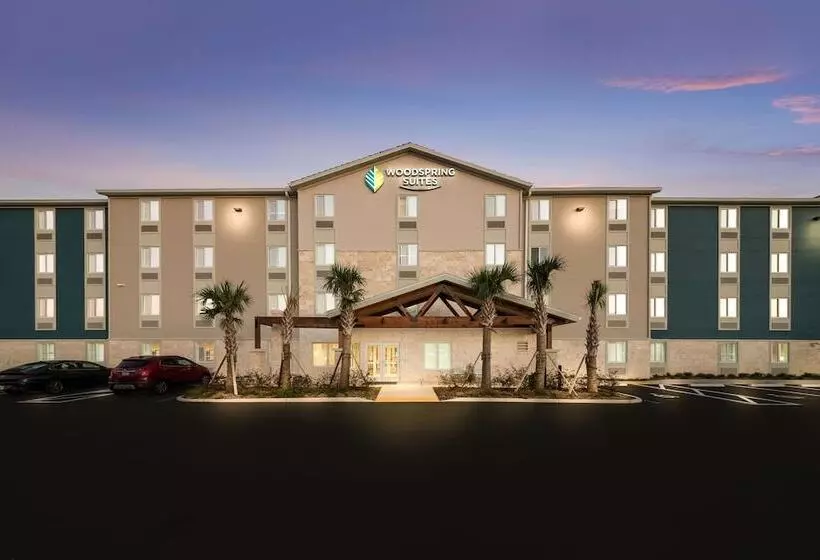 Hotelli Woodspring Suites Wesley Chapel Tampa