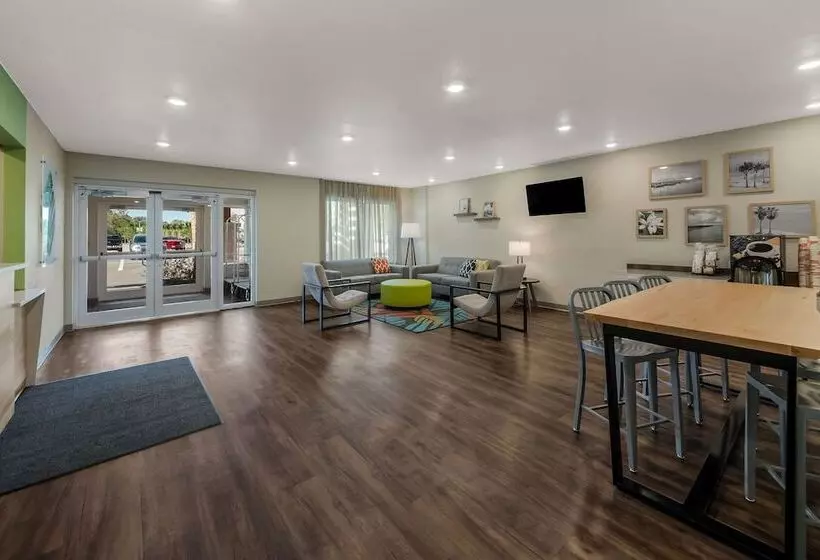 Hotelli Woodspring Suites Wesley Chapel Tampa