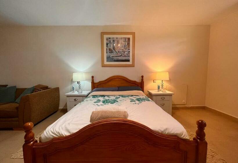 B&b Villa Maria Guest Rooms San Roque Golf Sotogrande