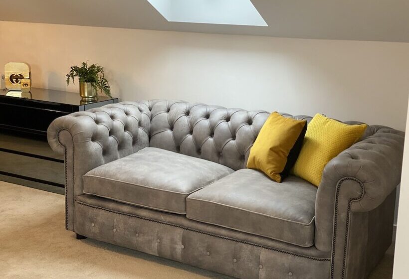 Captivating 4 Bed House In Lincoln