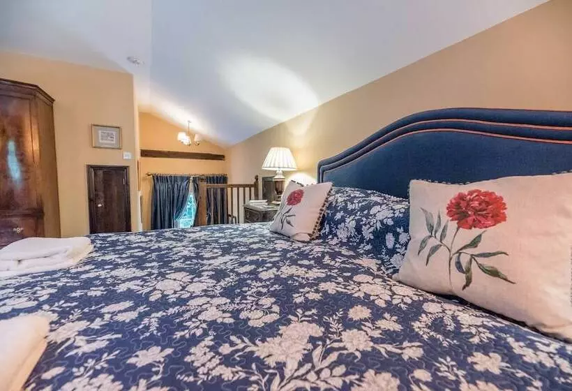 Cliftons Cottage, Clare