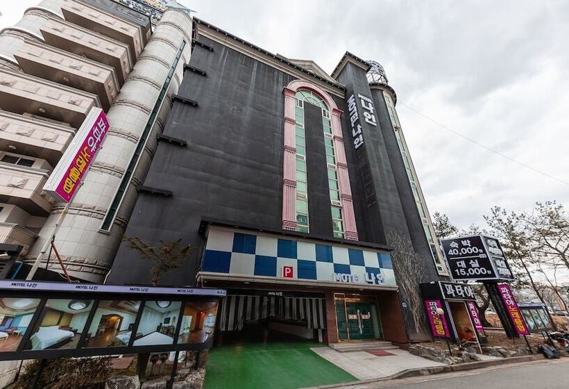 Daejeon Yuseong Motel Nine