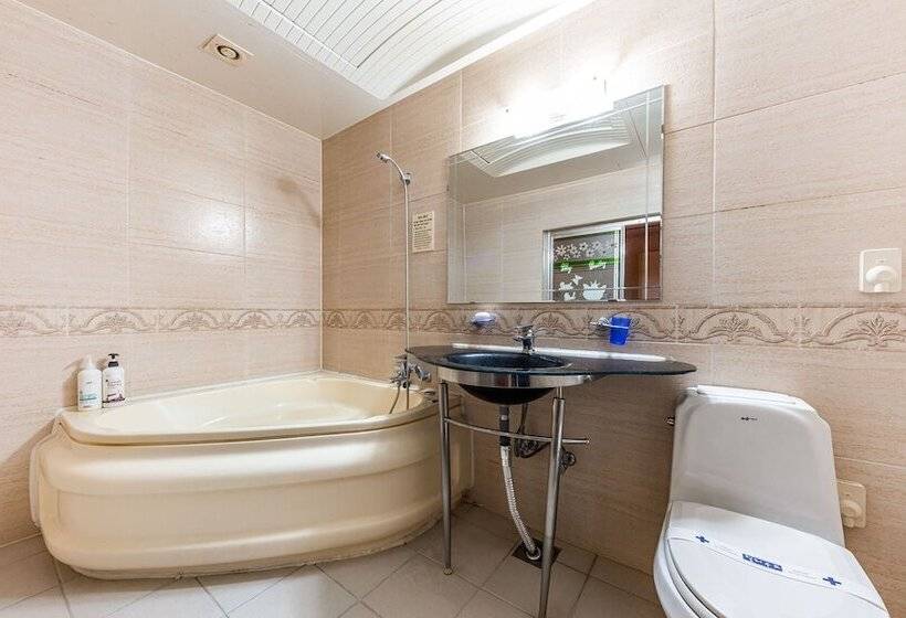 Daejeon Yuseong Motel Nine