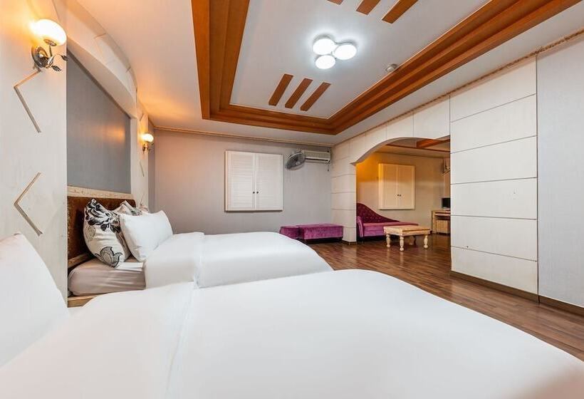 Daejeon Yuseong Motel Nine
