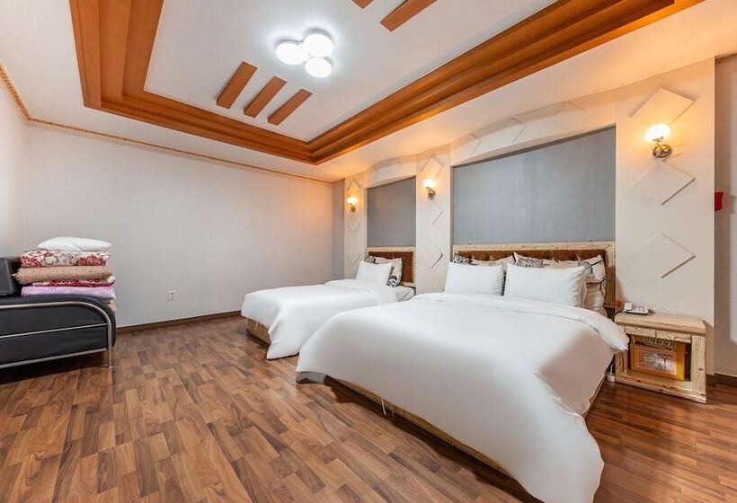 Daejeon Yuseong Motel Nine