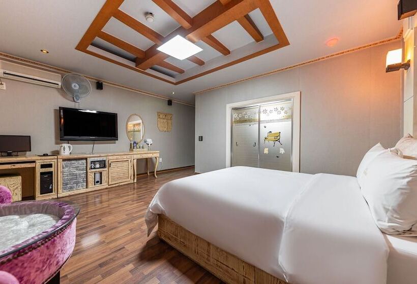 Daejeon Yuseong Motel Nine