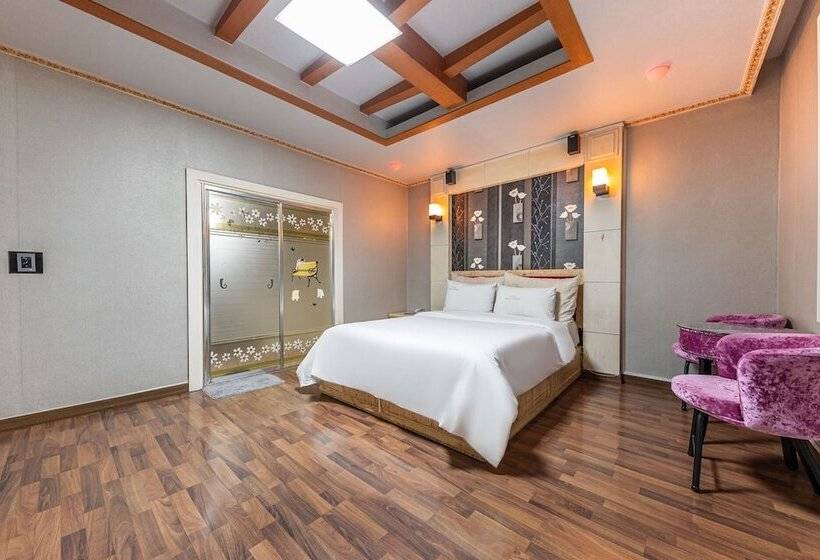 Daejeon Yuseong Motel Nine