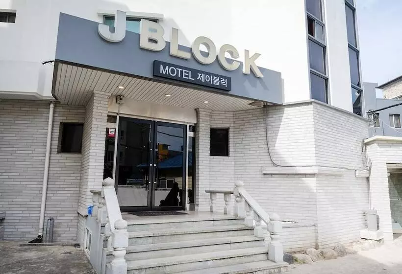 Gangneung J Block Motel