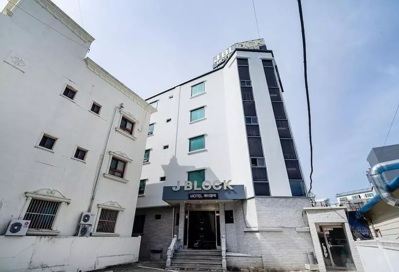 Gangneung J Block Motel