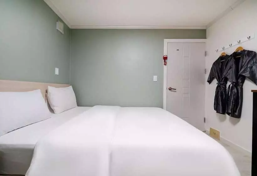 Gangneung J Block Motel