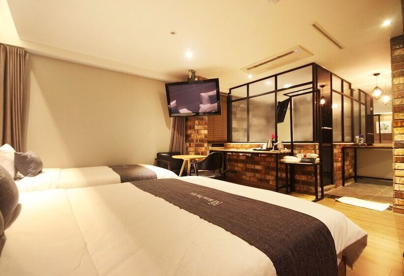 מוטל Gimhae Eobangdong Hotel The May