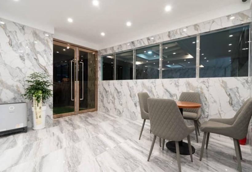 Motel Gimhae Samgye Hotel Next