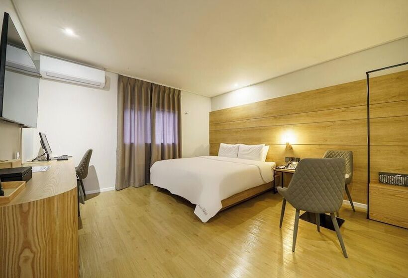 Motel Gimhae Samgye Hotel Next