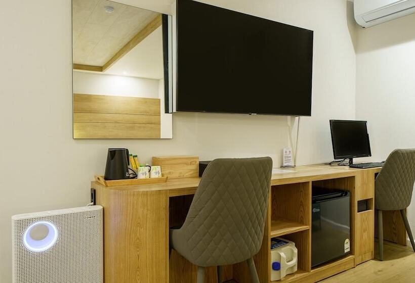 Motel Gimhae Samgye Hotel Next