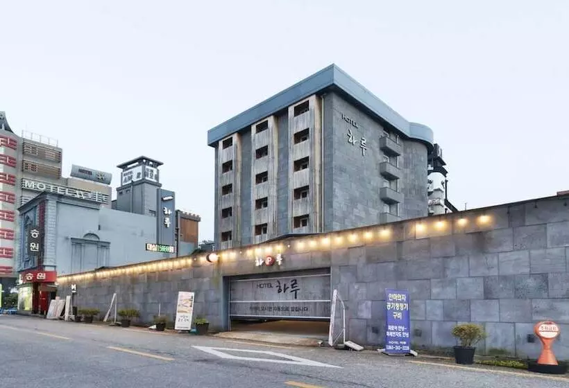 モーテル Jeonju Sanjeongdong Hotel Haru