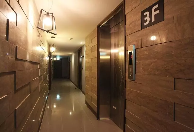 Motelli Suwon Station Myeongjak