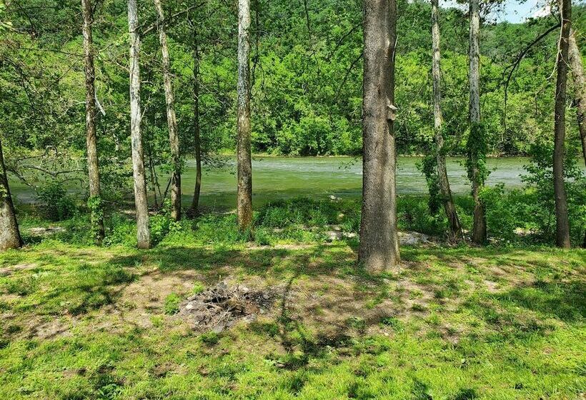 Steel Driver River Cabin