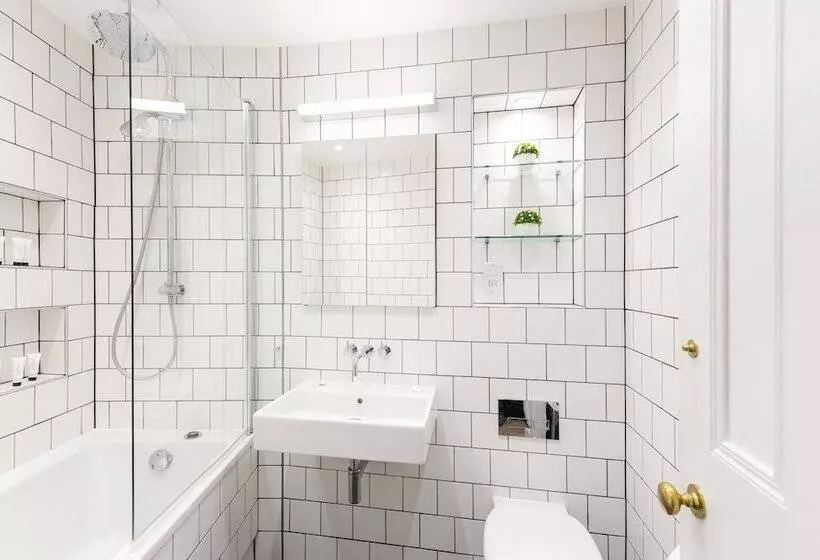 Urban Chic  Shaftesbury