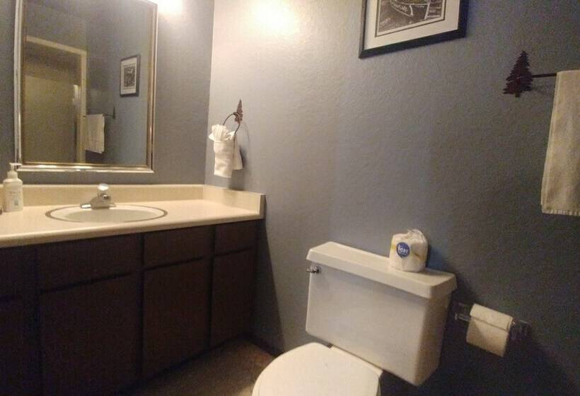 Waterfront Home, Close To A Variety Of Activities