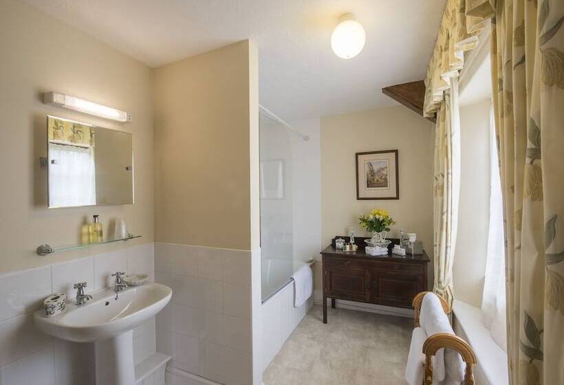 East Dyke Farmhouse B&b