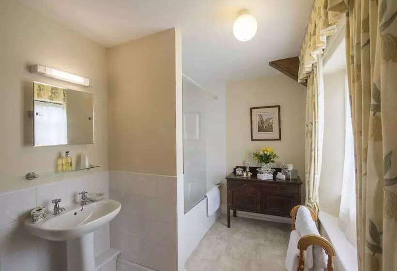 East Dyke Farmhouse B&b