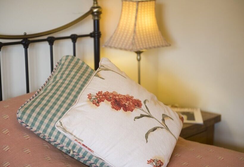 East Dyke Farmhouse B&b