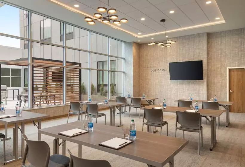Even Hotels Rochester Mayo Clinic Area, An Ihg