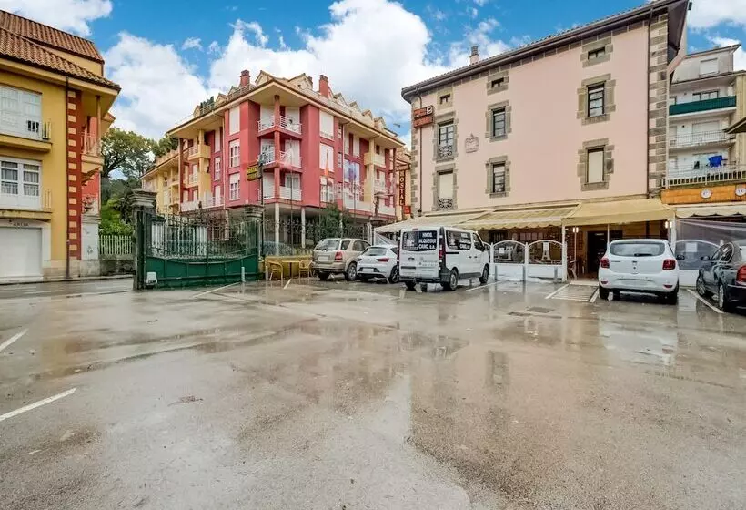 Hostal Restaurante La Pinta