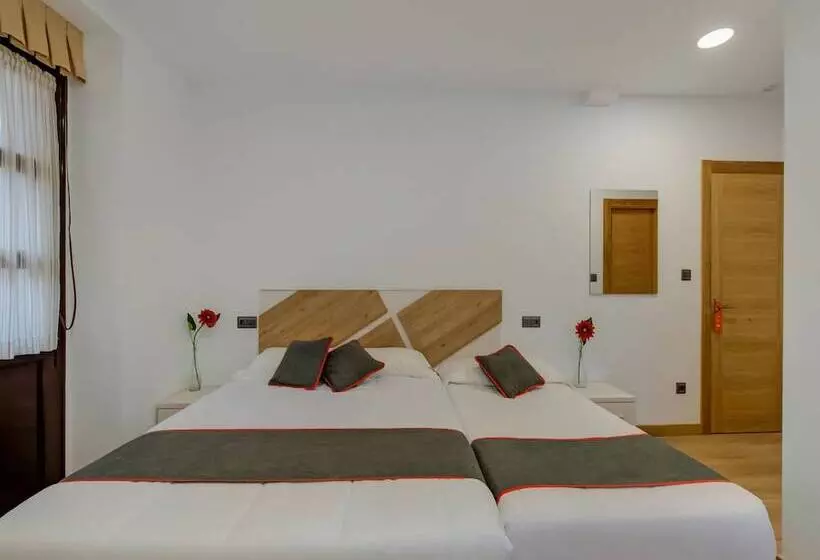 Hostal Restaurante La Pinta