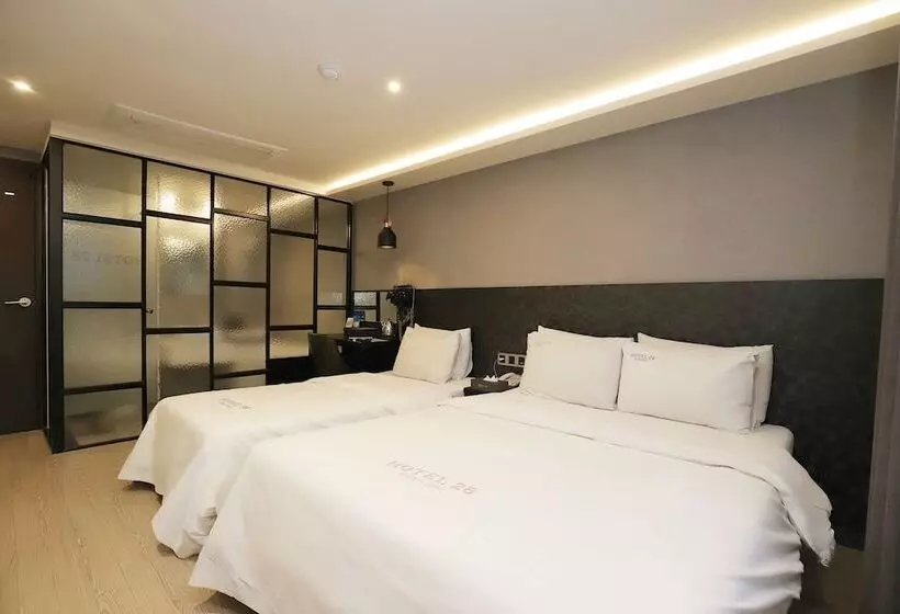 The Unique Hotel 28
