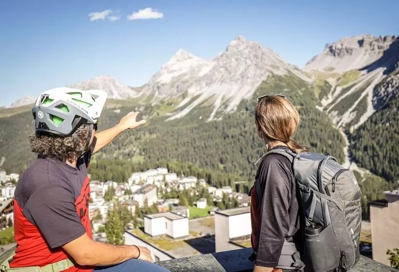 Hotelli Arosa Mountain Lodge