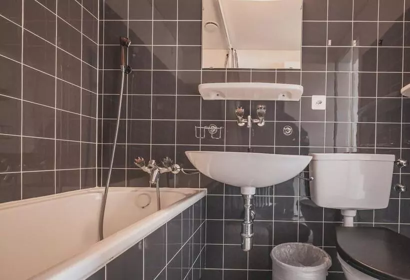 Hotelli Arosa Mountain Lodge