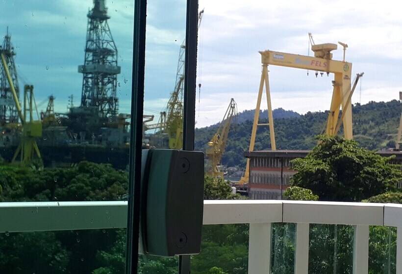 هتل Luxor Verolme