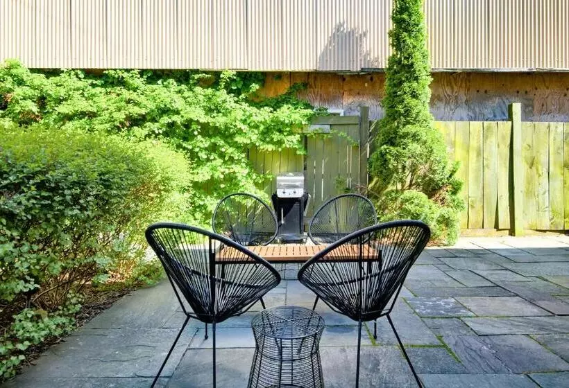 Hotelli Nautical Nest Hudson