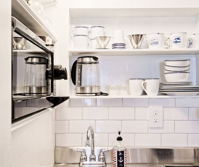 בית מלון כפרי Nautical Nest Hudson