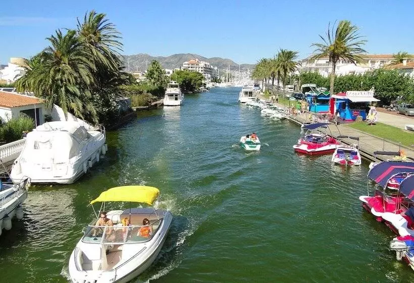 Hotelli Rubina Resort