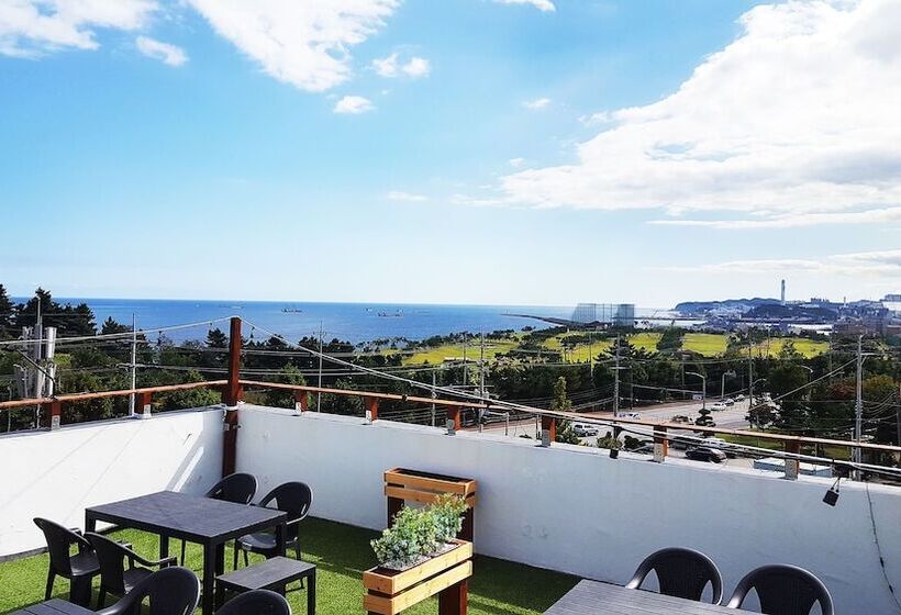 Inthree Gueshouse   Hostel