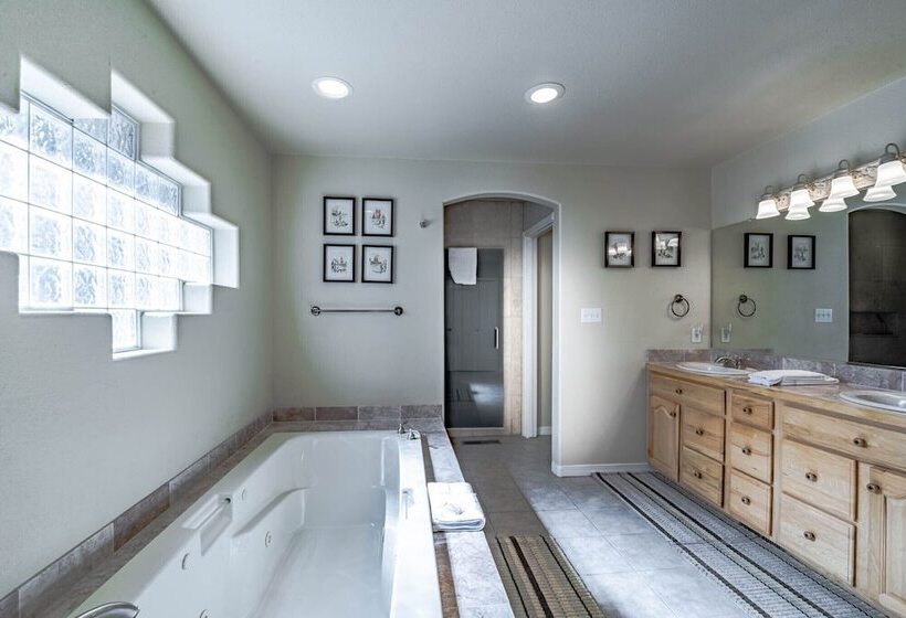 Little Creek Retreat