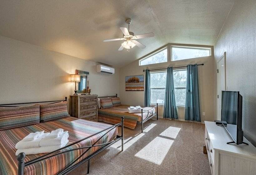 Little Creek Retreat