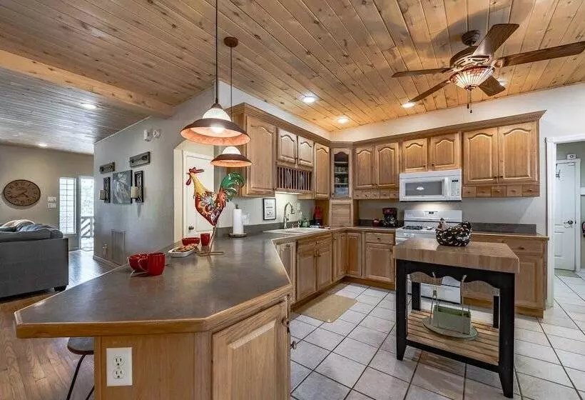 Little Creek Retreat