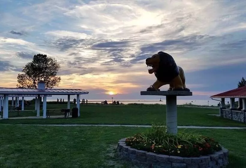 Manistee National Golf And Resort