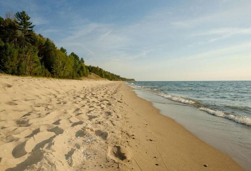 Manistee National Golf And Resort