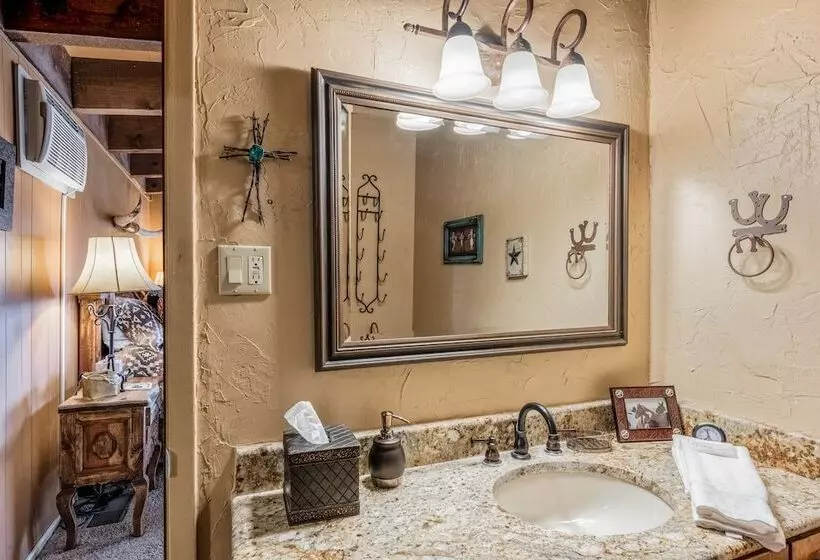 Neeley Mountain House