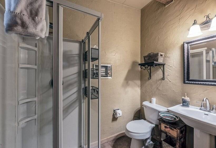 Neeley Mountain House