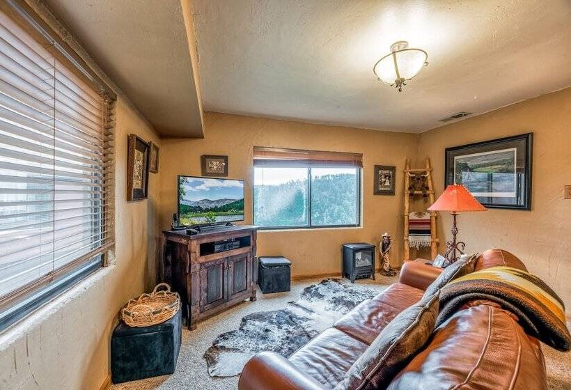 Neeley Mountain House