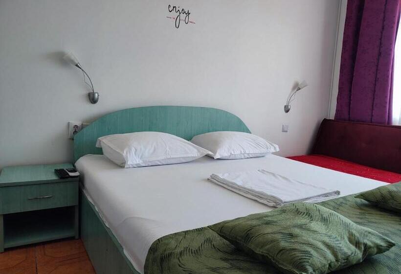 펜션 Vila Fery Costinesti