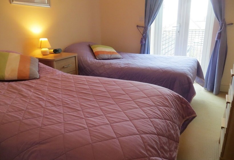 The Hideaway Close To All Amenities