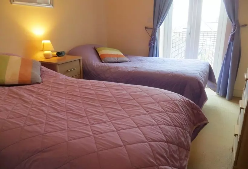 The Hideaway Close To All Amenities