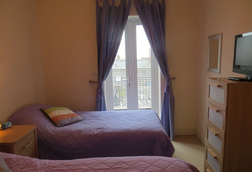 The Hideaway Close To All Amenities